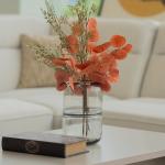 فازة شفافة وودي