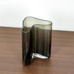 فازة متعرجة وودي