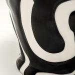 فازة سيراميك مزخرف وودي