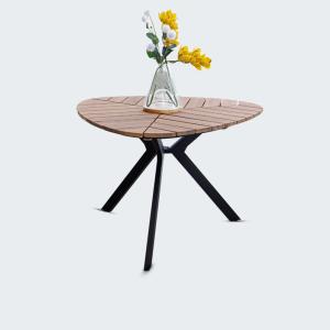 كلوفر طاولة خارجية وودي